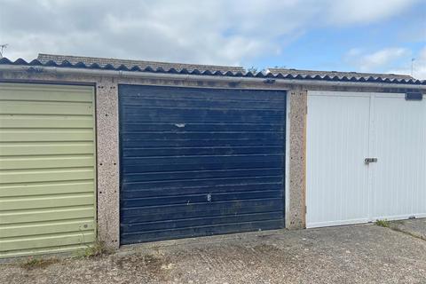 52 Bramble Drive, Hailsham, BN27 3HA