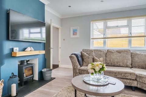 14 Dunes Road, Greatstone, New Romney, TN28 8SS