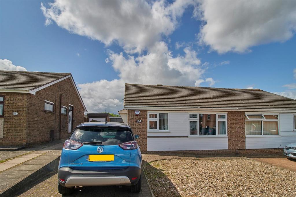 Twycross Road, Burbage, Hinckley 2 bed semidetached bungalow for sale