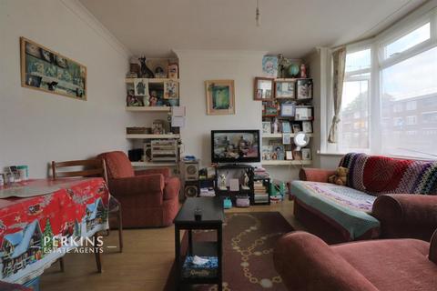 2 bedroom maisonette for sale, Greenford, UB6