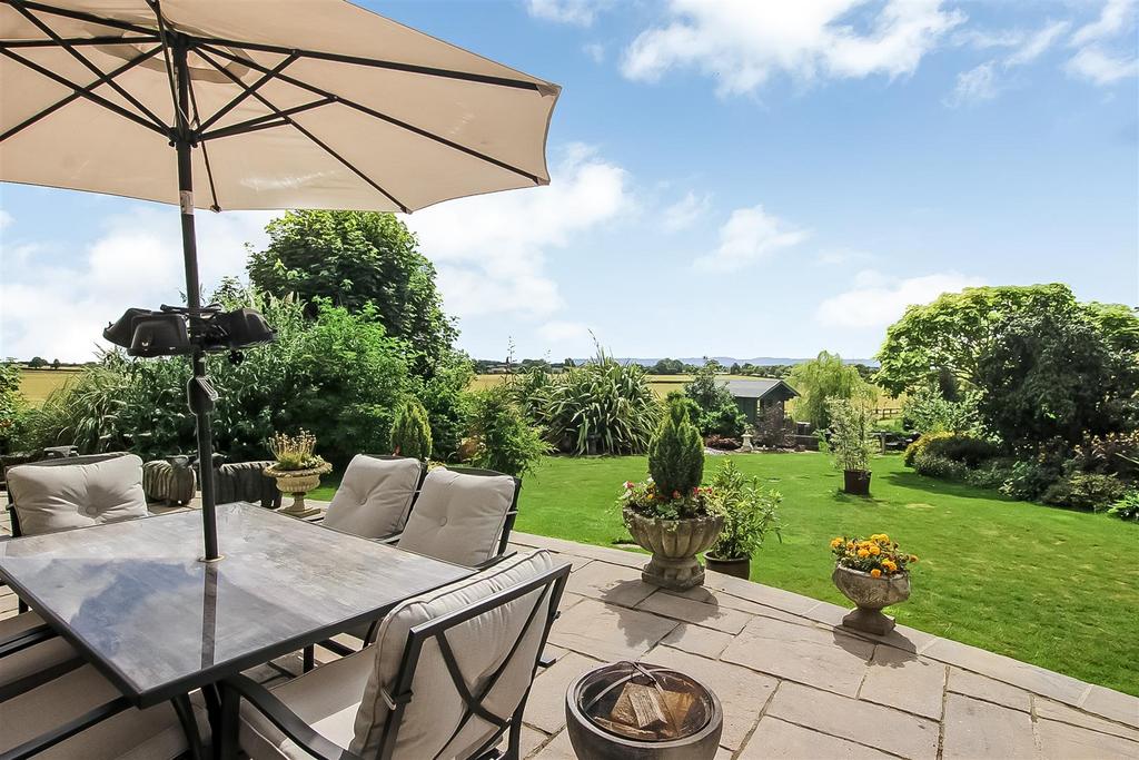 Dale Road, Sadberge, Darlington 5 bed detached house for sale £495,000