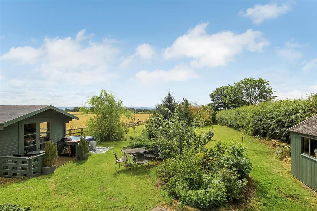 Dale Road, Sadberge, Darlington 5 bed detached house for sale £495,000