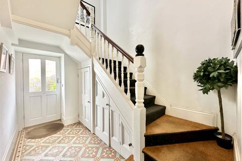 2 bedroom apartment for sale, High Street, Ilfracombe, Devon, EX34