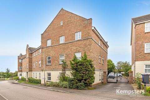 3 Carew Close, Chafford Hundred, Grays, RM16 6RZ