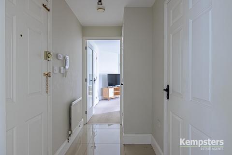 3 Carew Close, Chafford Hundred, Grays, RM16 6RZ