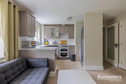 3 Carew Close, Chafford Hundred, Grays, RM16 6RZ