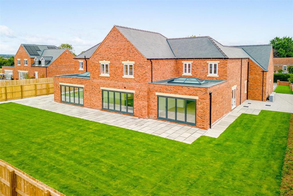 Orby Road, Burgh Le Marsh, Skegness 6 bed detached house for sale £