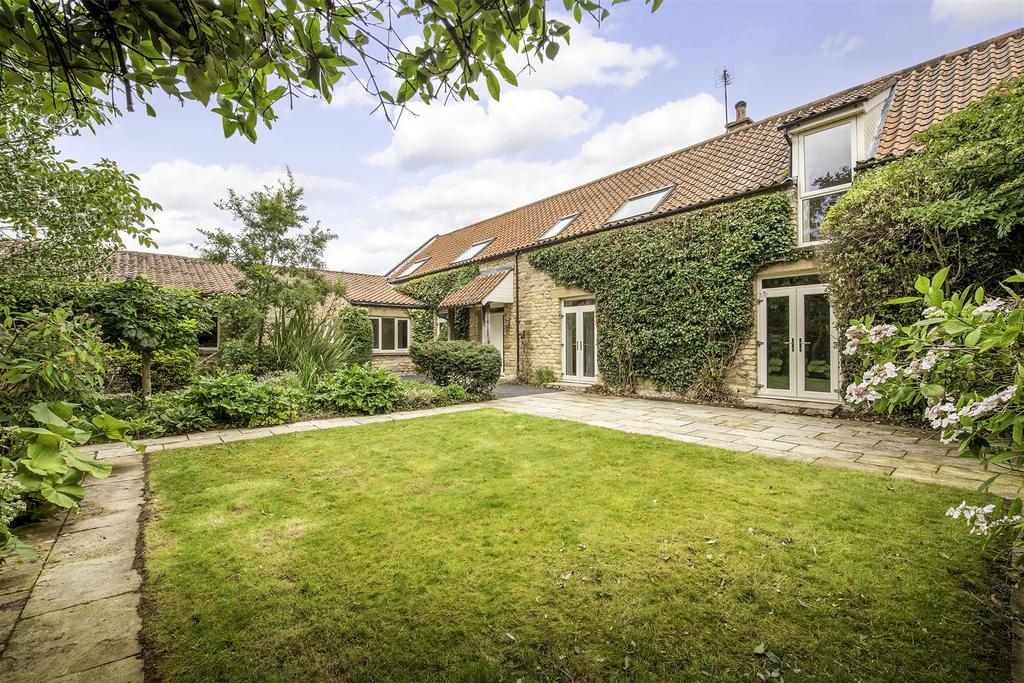 Hall Drive, Canwick, Lincoln 4 bed house for sale £750,000