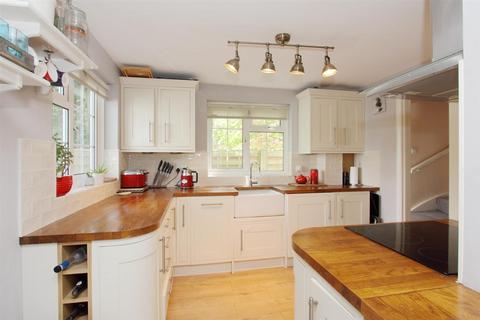 1, Mouland Cottages Dixons Lane, Broughton, Stockbridge, SO20 8AS