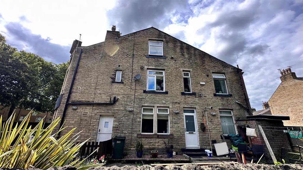 New Line, Bradford 2 bed cottage for sale £159,950