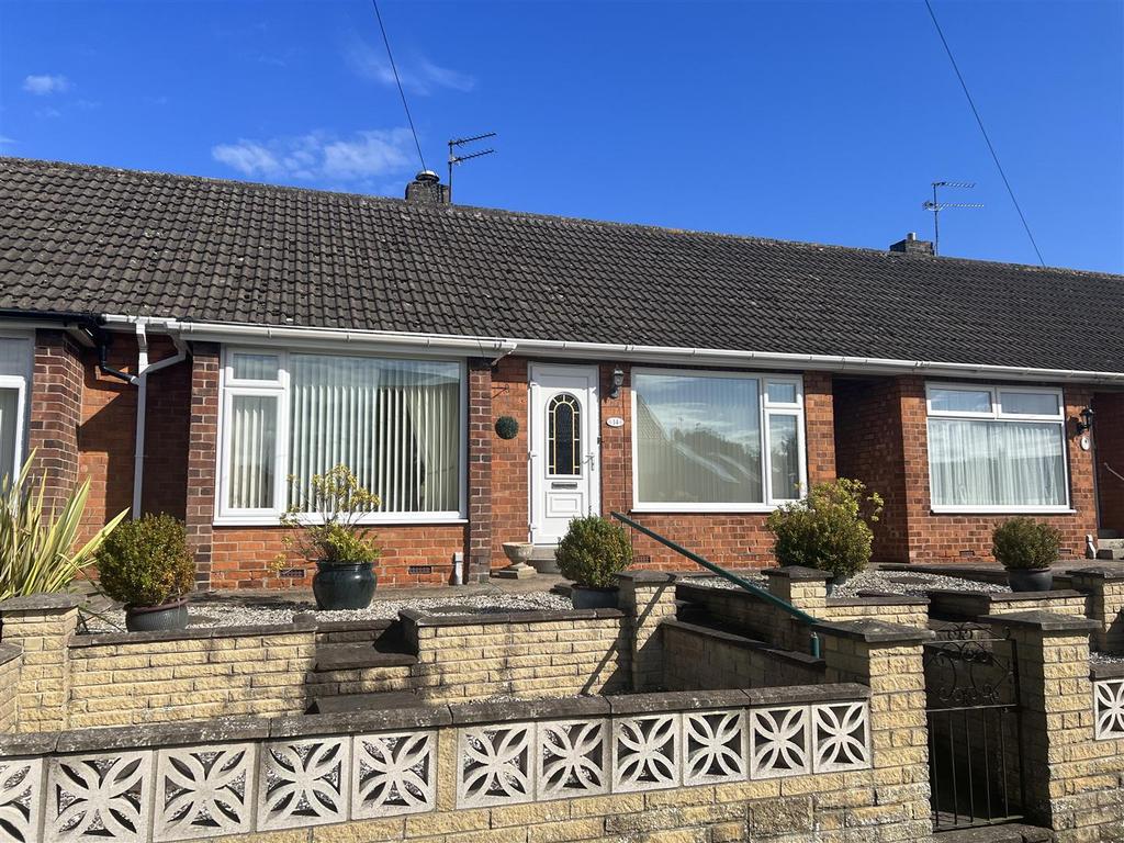 Langdale Road, Market Weighton, York 2 bed terraced bungalow for sale