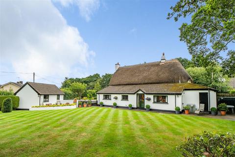 5 bedroom detached house for sale, Holsworthy Road, Hatherleigh, Okehampton