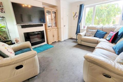 2 Cedar Crescent, Kingsbury, Tamworth, B78 2JQ