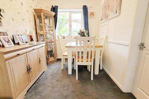 2 Cedar Crescent, Kingsbury, Tamworth, B78 2JQ
