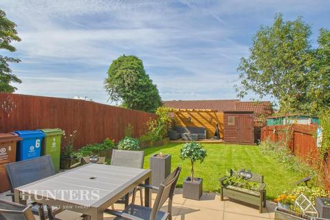 6 Sunnybrow Close, Oldham, OL8 2SZ