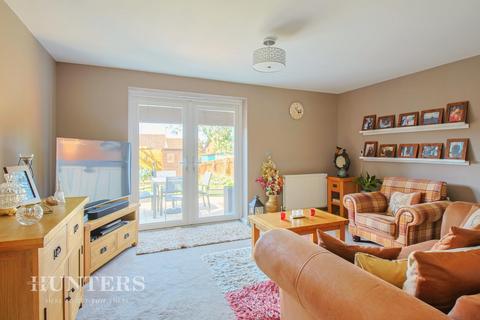 6 Sunnybrow Close, Oldham, OL8 2SZ