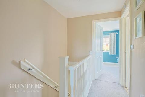 6 Sunnybrow Close, Oldham, OL8 2SZ