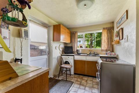 67 Broomfield, Guildford, GU2 8LH