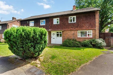 67 Broomfield, Guildford, GU2 8LH