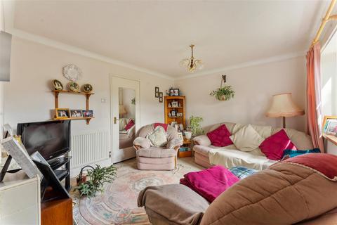 67 Broomfield, Guildford, GU2 8LH