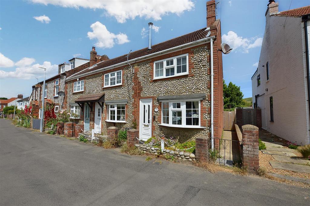 Beeston Common, Sheringham 2 bed end of terrace house for sale £250,000