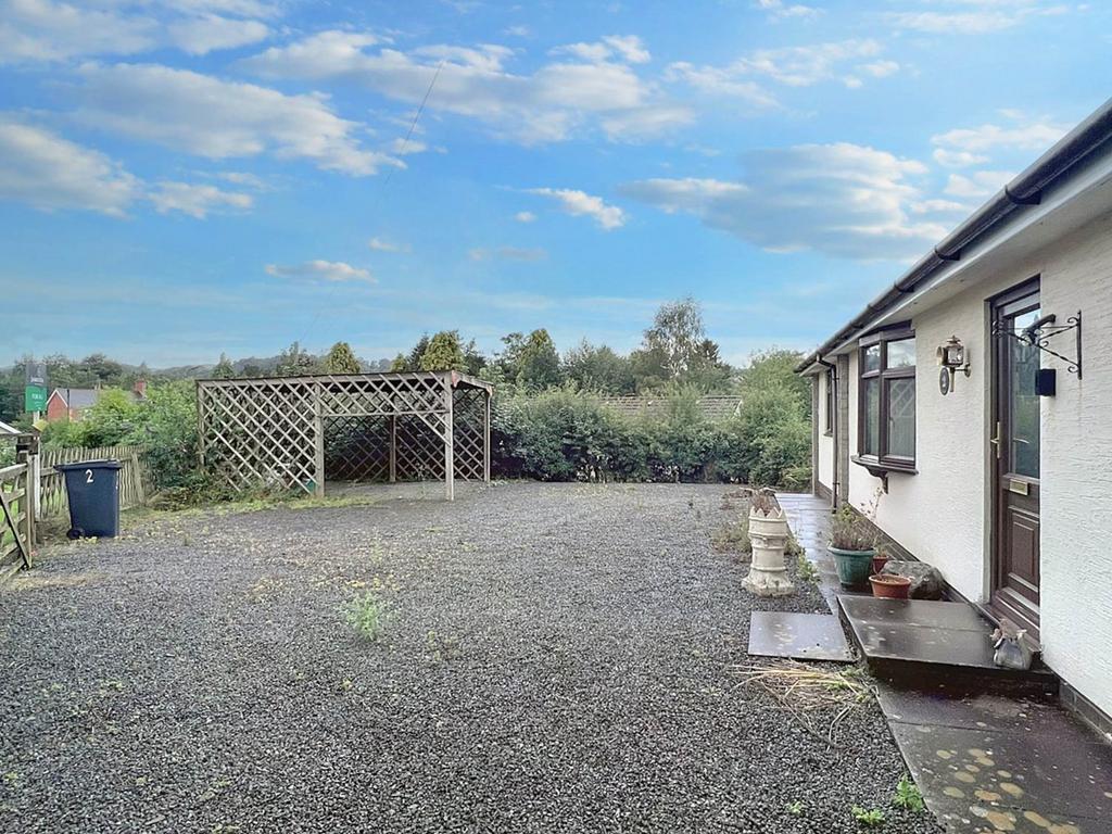 NewbridgeonWye, Llandrindod Wells, LD1 3 bed detached bungalow for