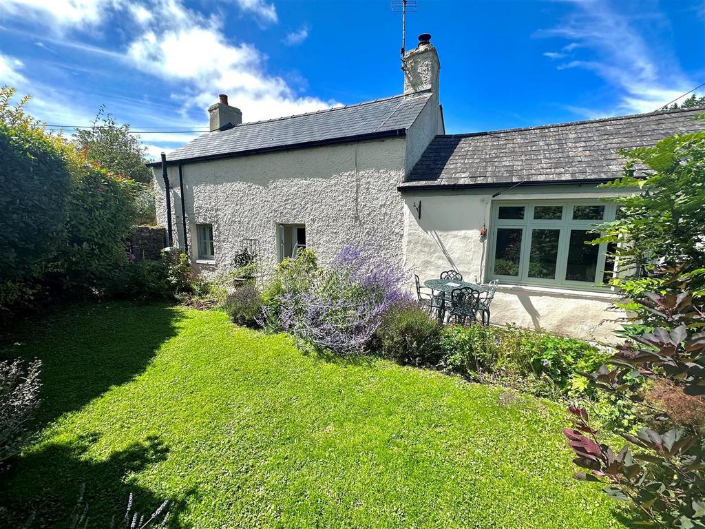 St. Brides Major, Vale of 2 bed cottage £289,995