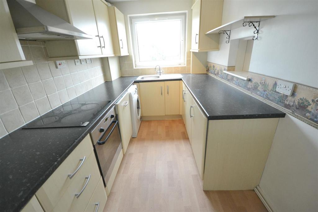 Fitted kitchen