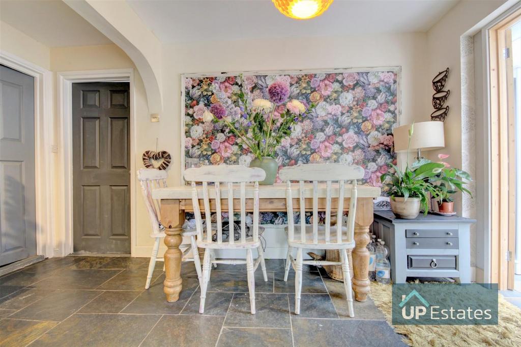 Kitchen diner