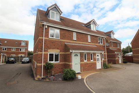 4 bedroom semi-detached house for sale - Wroxton Court, Eye, Peterborough