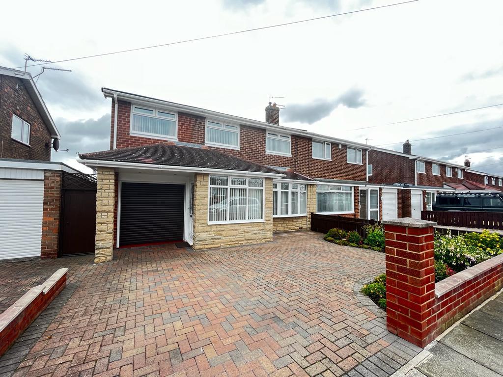 Avenue, Seaton Delaval, Whitley Bay 4 bed semidetached house for