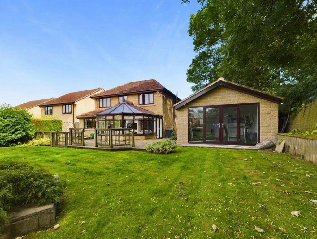 Woodbourne Gardens, Tankersley, Barnsley 4 bed house for sale £550,000