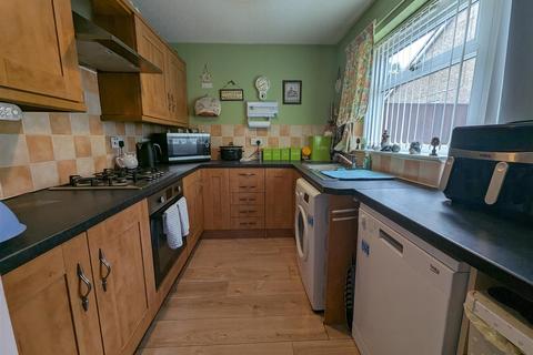 34 Amiens Close, Darlington, DL3 0UL