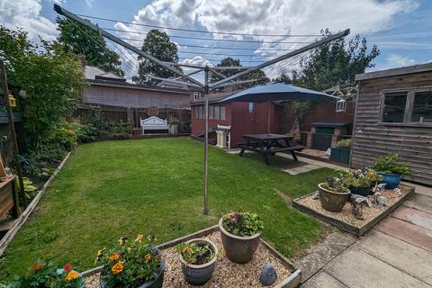 34 Amiens Close, Darlington, DL3 0UL