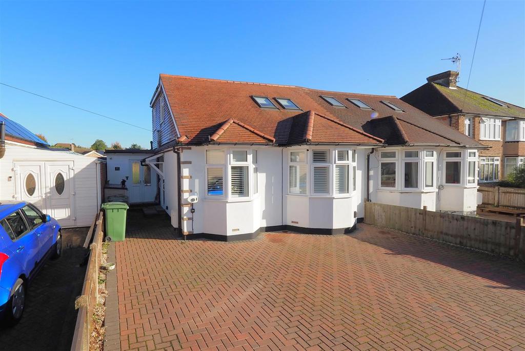 Royston Road, Bearsted, Maidstone 3 bed semidetached house £500,000