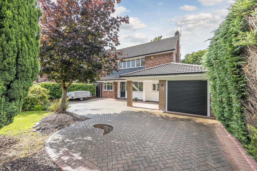 Summercourt Square, Kingswinford, DY6 9QJ 4 bed detached house for sale