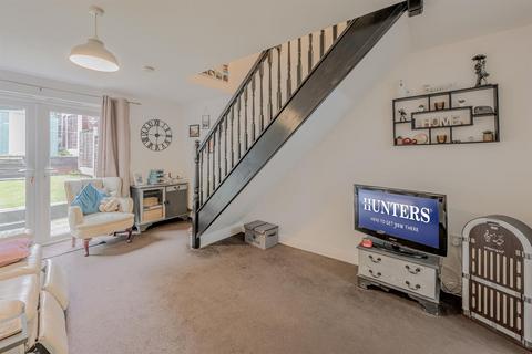 12 Delingpole Walk, Cradley Heath, B64 6DN