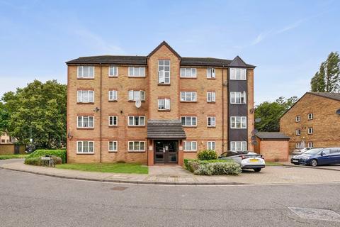 2 bedroom flat for sale, Cygnet Close, London, NW10