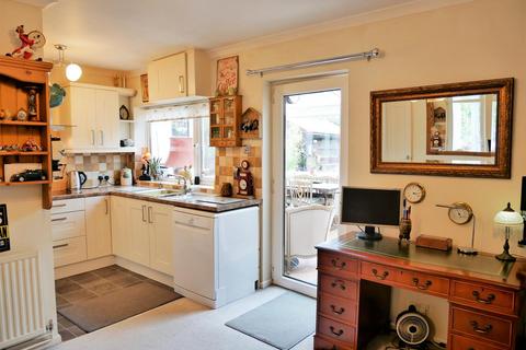 3 bedroom semi-detached house for sale, Oxford Road, Calne