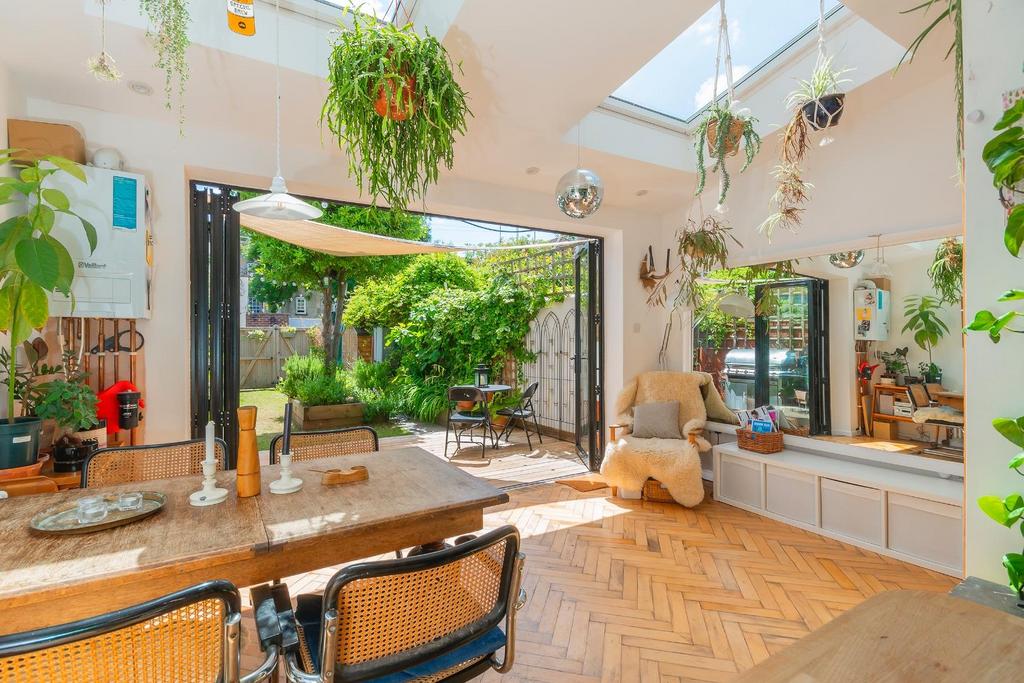 EVORGTSAE61 - Kitchen.Diner C.jpg