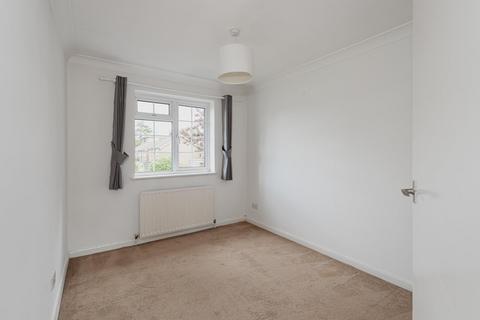 7 Richmond Close, Epsom, KT18 5EY