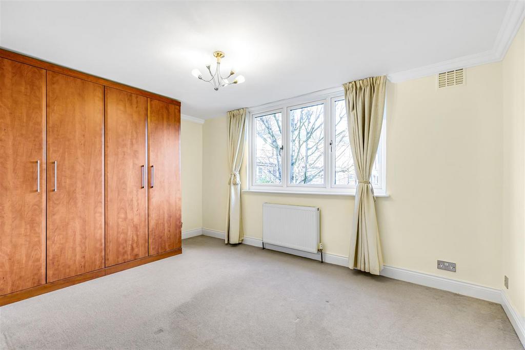 JA-3 Park Court  Sheen Gate Gardens  East Sheen SW