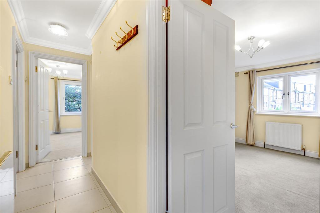 JA-3 Park Court  Sheen Gate Gardens  East Sheen SW
