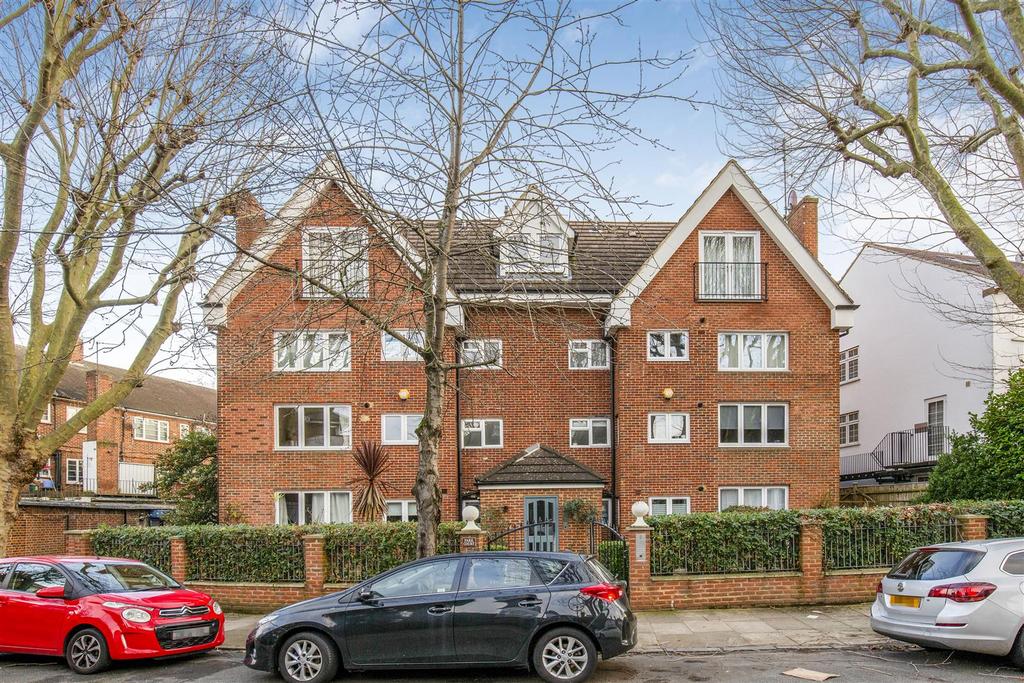 JA-3 Park Court  Sheen Gate Gardens  East Sheen SW