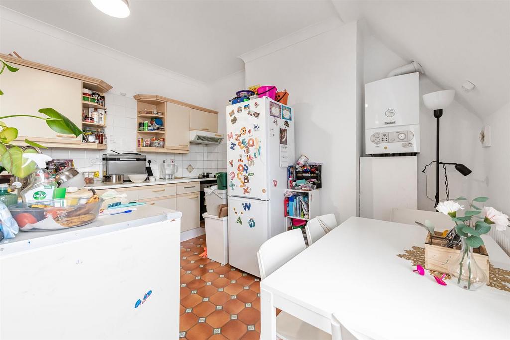 James anderson - f2 45 sheen lane 8 .JPG