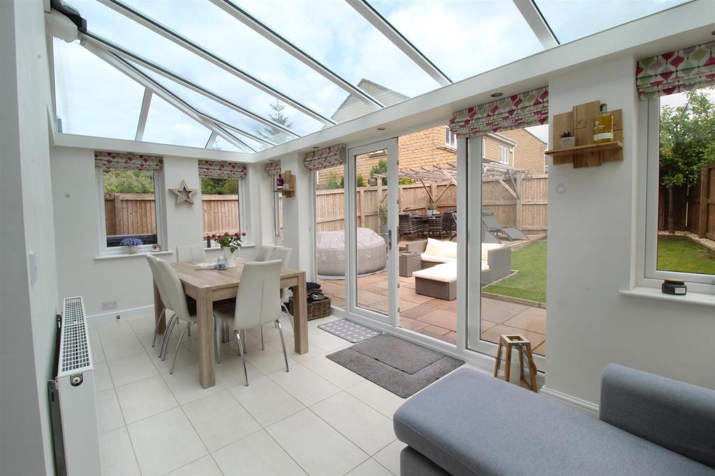 Sun/Dining Room