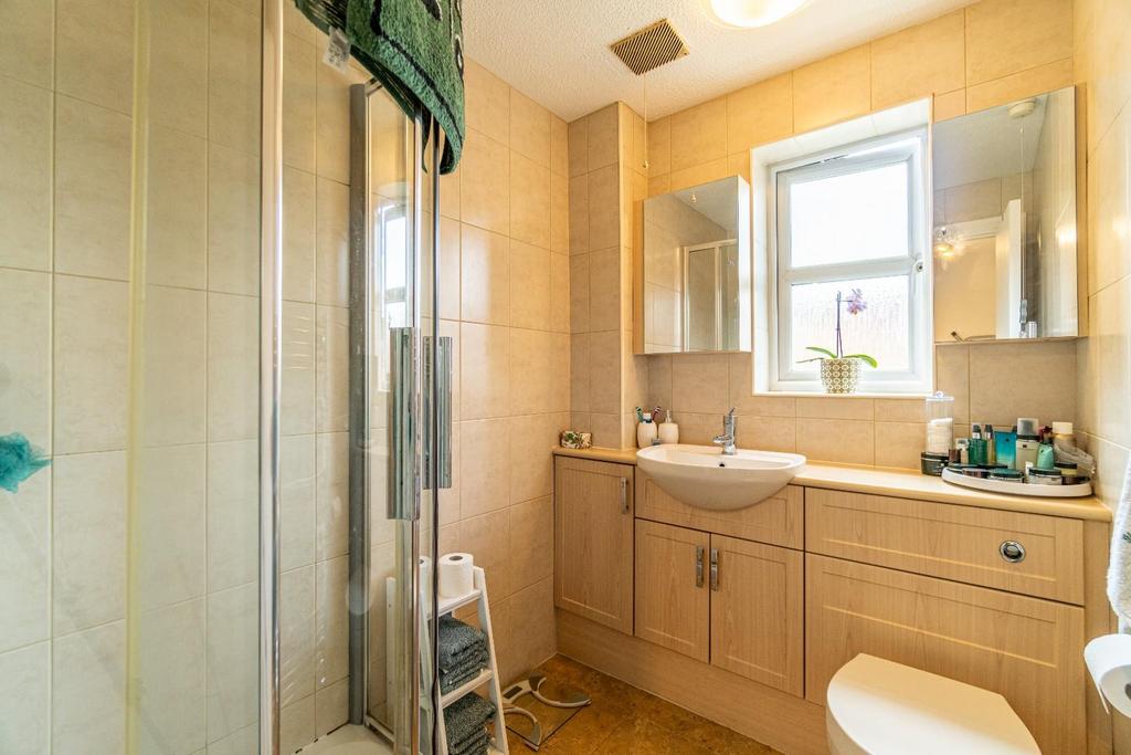 Master En-Suite