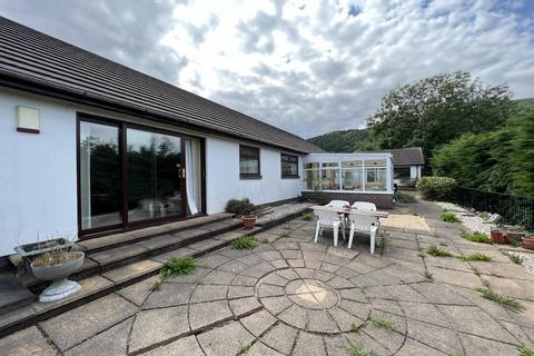 4 bedroom detached bungalow for sale, The Cutting, Llanfoist, Abergavenny, NP7