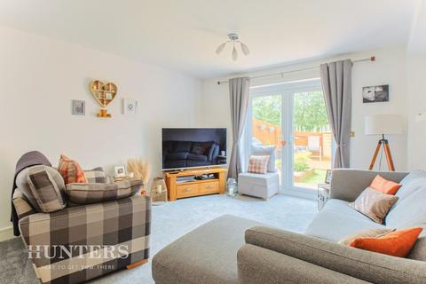 22 Lockside, Littleborough, OL15 0HX