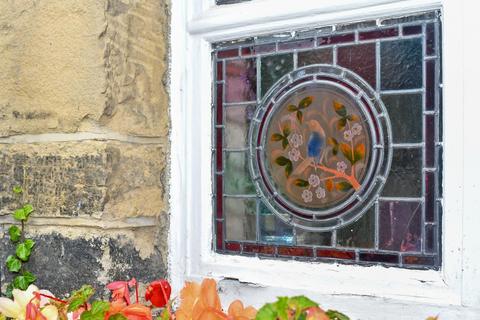 Lilac Cottage Apperley Lane, Rawdon, Leeds, LS19 7DX